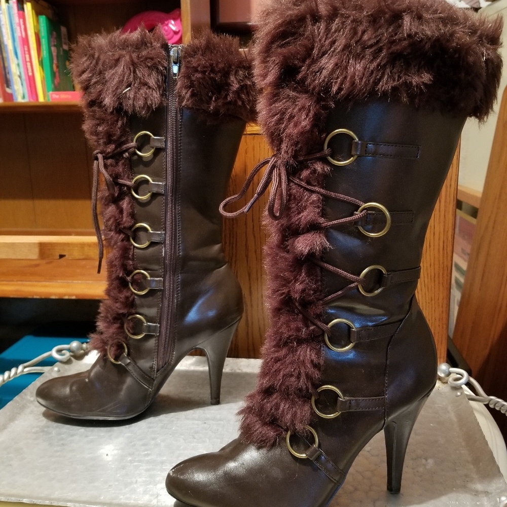 Delicious Brown Faux Fur Tie up Boots